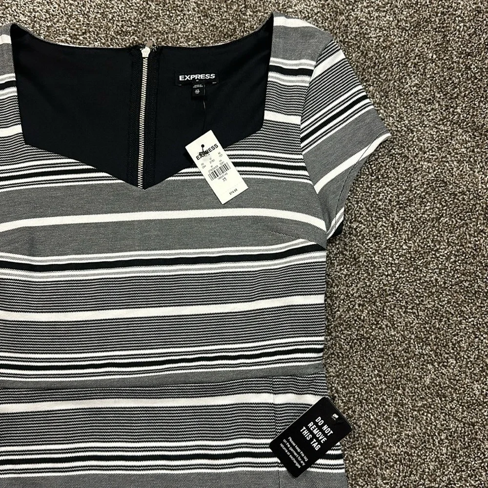 NWT Express body con stripes business casual black and white striped dress XS - Picture 3 of 9
